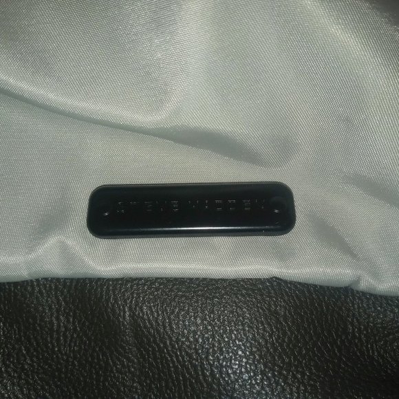 steve madden backpack style bag - Picture 3 of 10